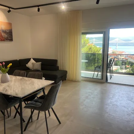 Kristina Apartament *