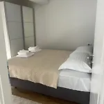 Kristina شقة كومارنا