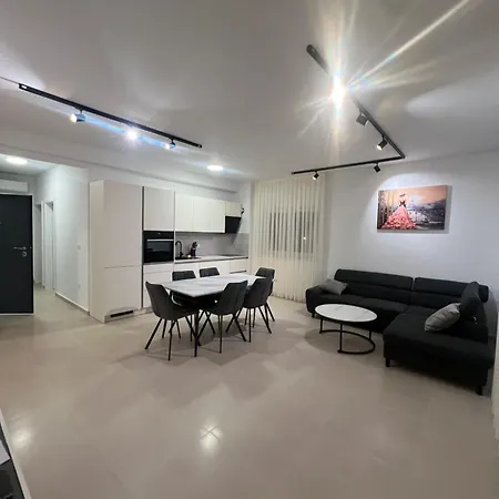 Kristina Apartment Komarna