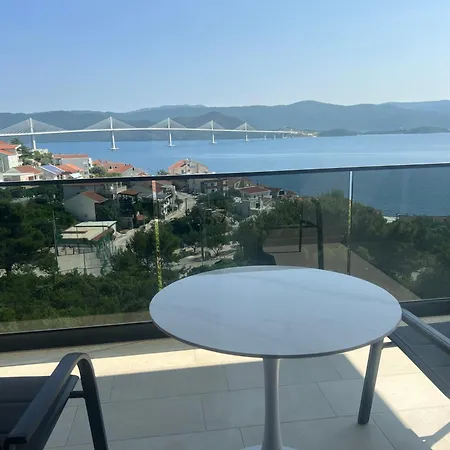 아파트 Kristina 코마르나