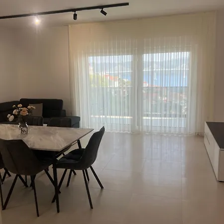 Kristina Lejlighed *