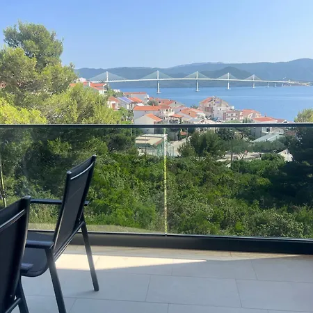 アパート Kristina *