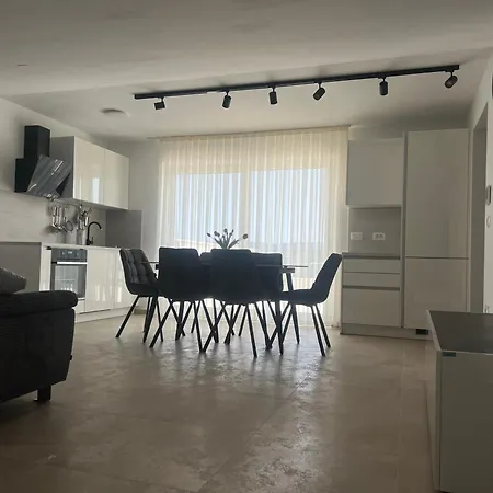 Kristina * コマルナ