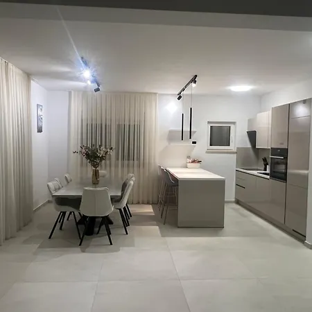 Apartamento Kristina