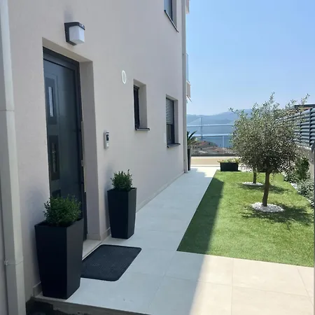 Kristina Lejlighed *