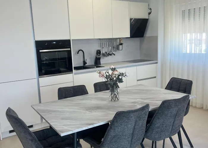 Kristina * コマルナ