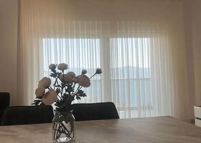아파트 Kristina 코마르나