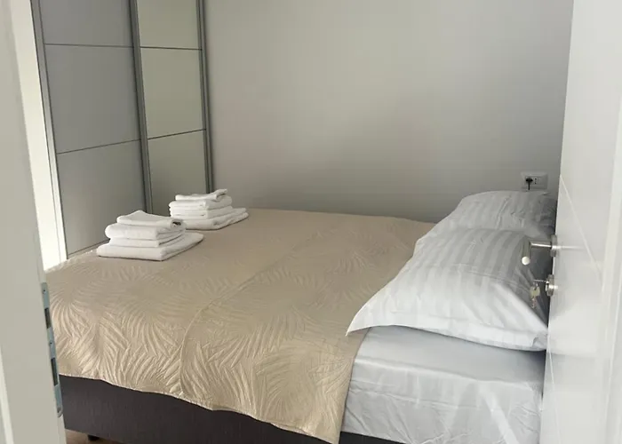 Kristina Apartamento Komarna